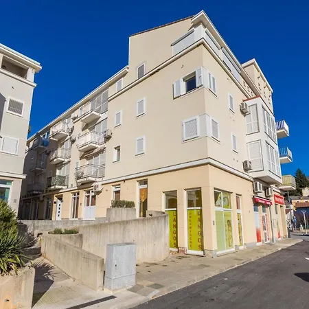 Vlatka Novi Vinodolski