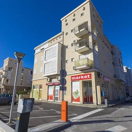 Vlatka Apartman Novi Vinodolski